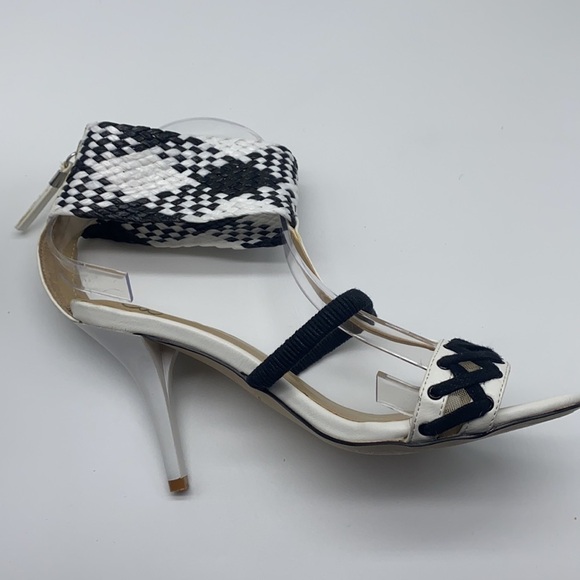 Gwen Stefani- GX Black & White Leather With String Accents Heels Size 7.5 - Picture 14 of 15